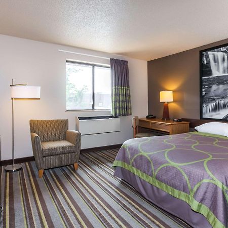 Super 8 By Wyndham Dunbar/Charleston Area Hotel Kültér fotó