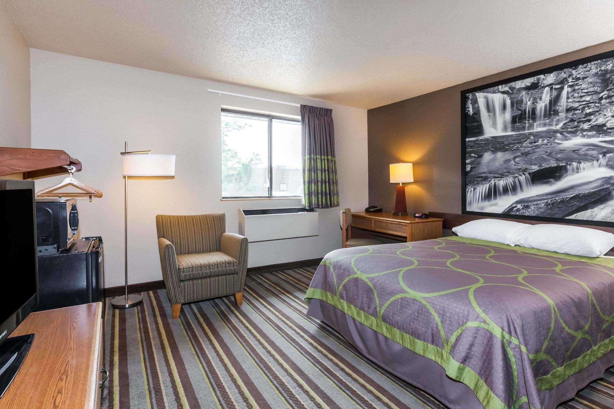 Super 8 By Wyndham Dunbar/Charleston Area Hotel Kültér fotó